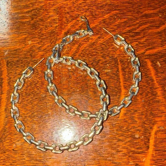 Silver Chain Hoop Earrings - Picture 5 of 5